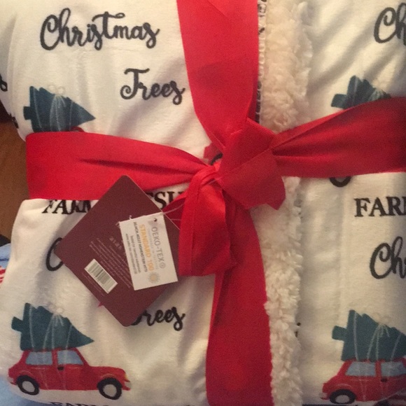 Luxury Berber Throw “Farm Fresh Christmas Trees”🎄 50x60” - Picture 2 of 3